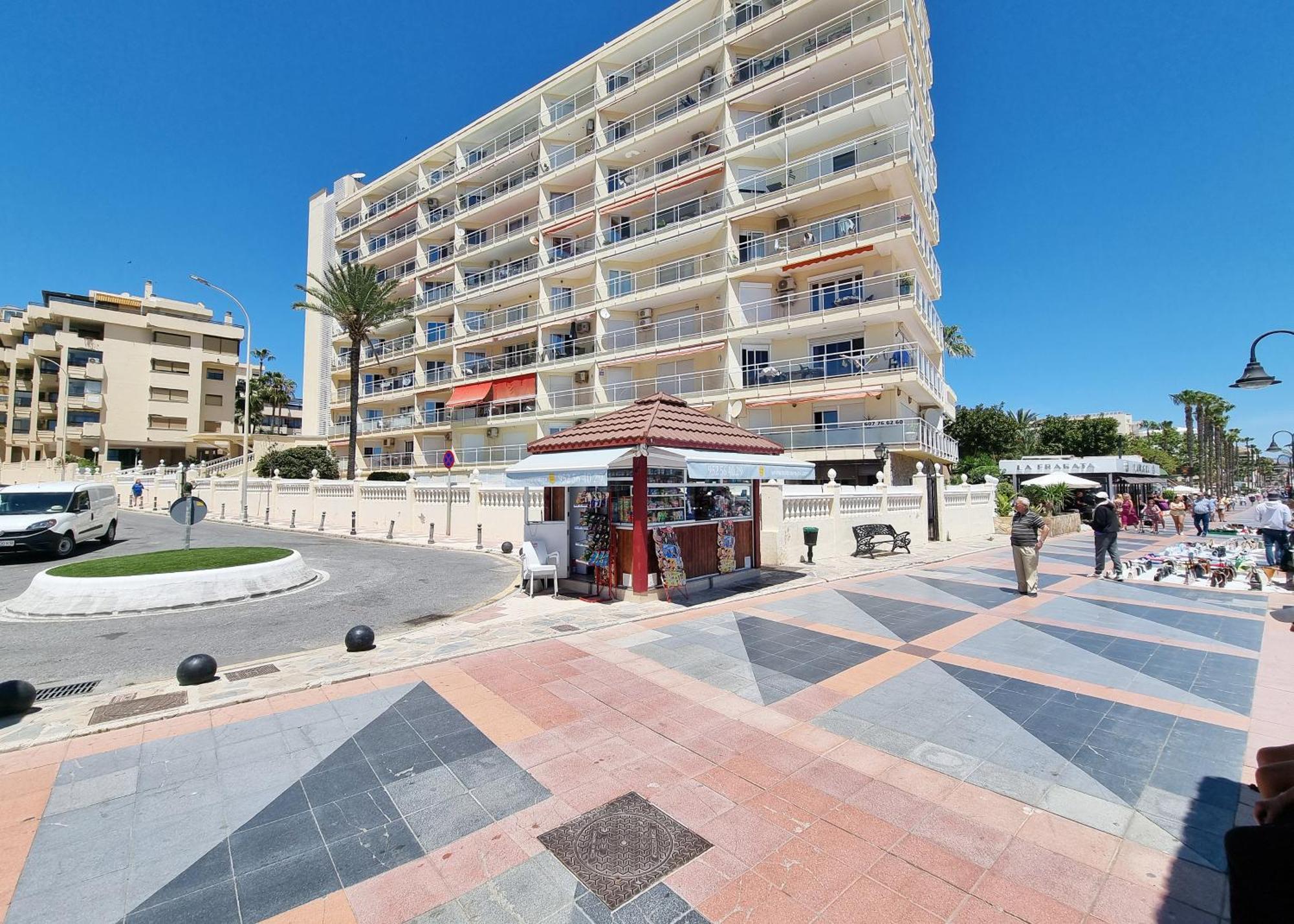 Tinoko Apartament In La Carihuela Beach Torremolinos Esterno foto