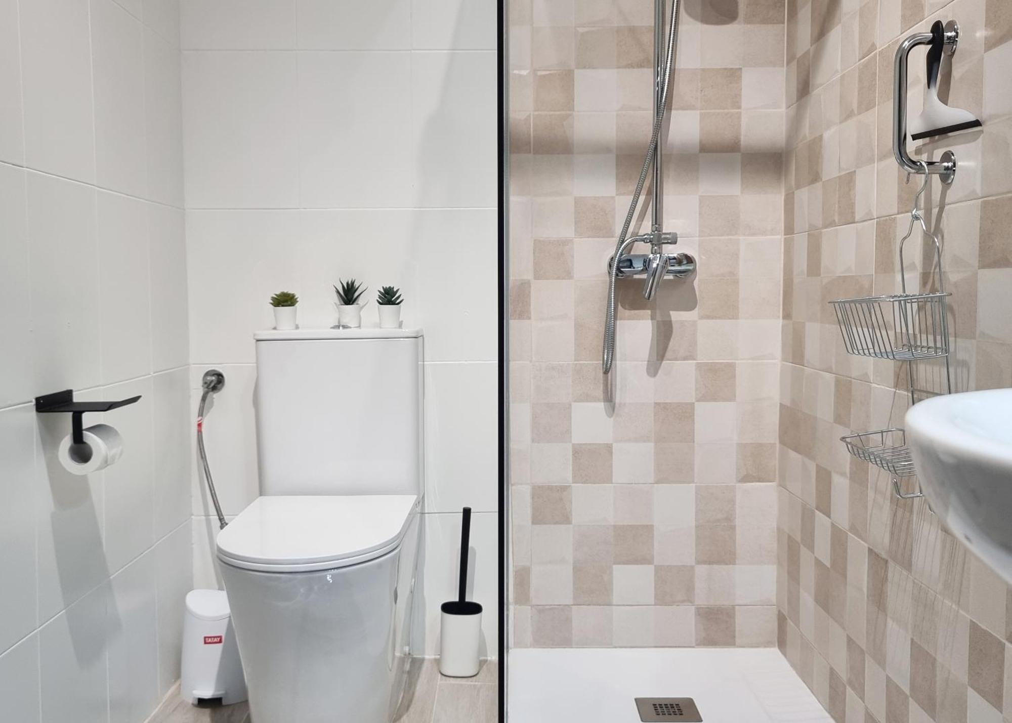 Tinoko Apartament In La Carihuela Beach Torremolinos Esterno foto