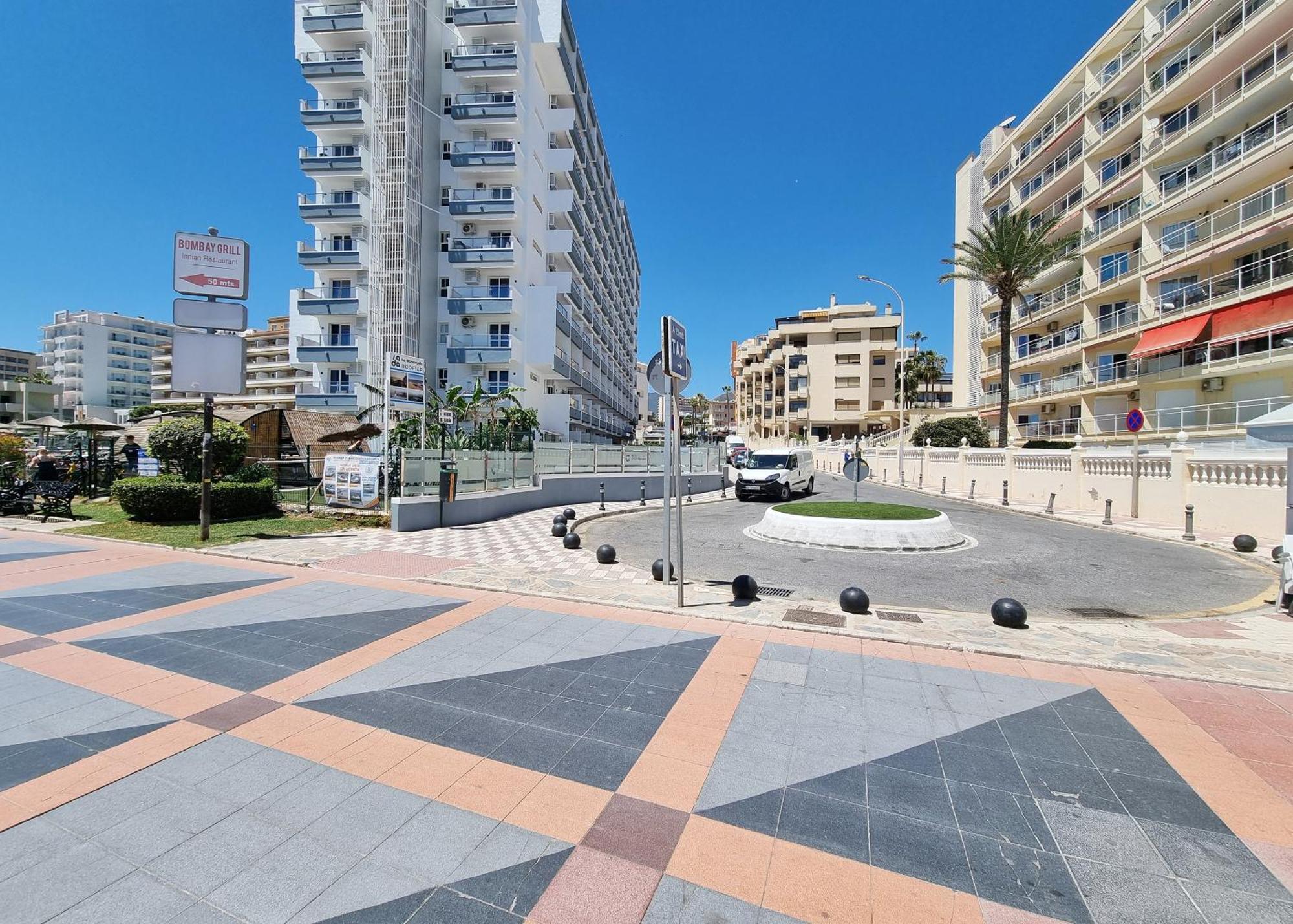 Tinoko Apartament In La Carihuela Beach Torremolinos Esterno foto